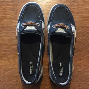 Sperry women’s 8.5M shoes